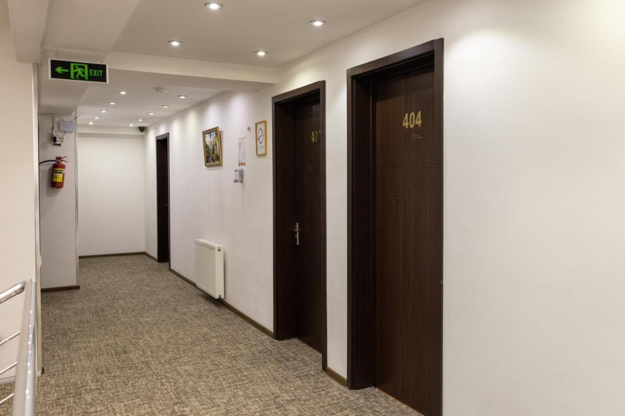 Hotel Grand Palace Tbilisi Exteriör bild