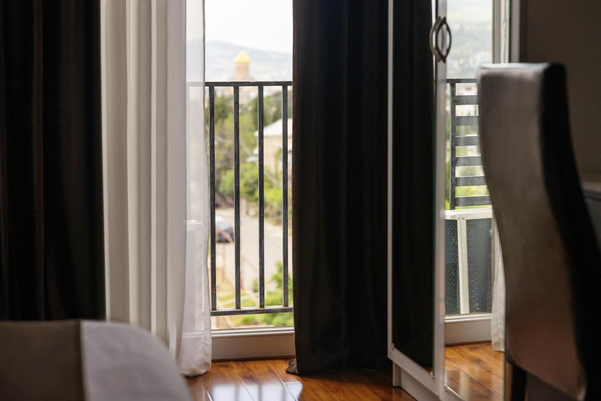 Hotel Grand Palace Tbilisi Rum bild